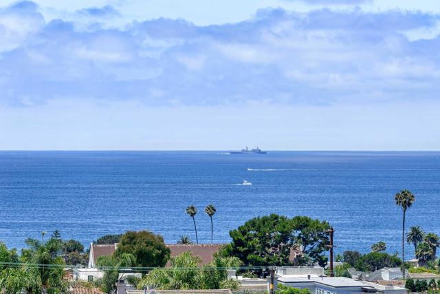 1001 Genter, La Jolla CA: https://media.crmls.org/mediaz/2d10532f-1e8f-4316-bc10-26da10e7f444.jpg
