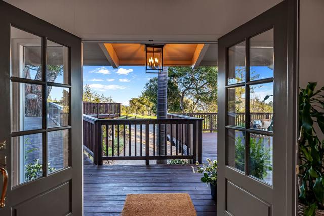 Image 10 of 71 For 7 Clubhouse Road