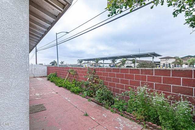 105 Julia Drive, Guadalupe CA: https://media.crmls.org/mediaz/2d10c2ab-2eef-491e-acad-afc27db5fd48.jpg