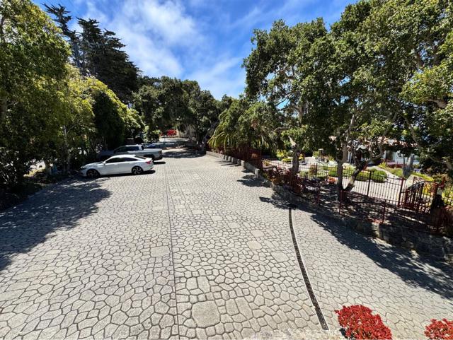 29251 Highway 1, Carmel CA: https://media.crmls.org/mediaz/2d11ac71-d88a-452f-984b-df433a65bc1e.jpg