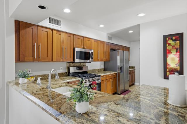 444 Sunningdale Drive, Rancho Mirage CA: https://media.crmls.org/mediaz/2d11fe9f-9a0c-4139-84f3-24bac1ee27db.jpg