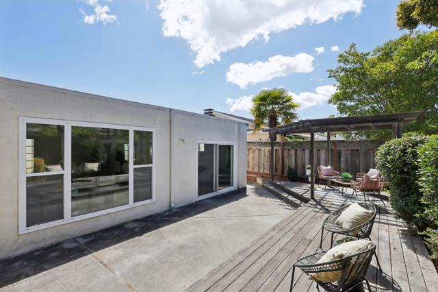 613 Pilgrim Drive, Foster City CA: https://media.crmls.org/mediaz/2d122161-15a7-4303-9b84-db2eef37ac3d.jpg