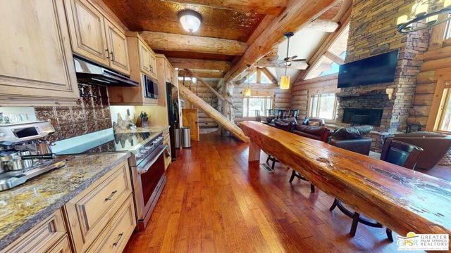 60164 Devils Ladder Road, Mountain Center CA: https://media.crmls.org/mediaz/2d123cf7-2a7e-430e-9c0f-667c52fa2d39.jpg