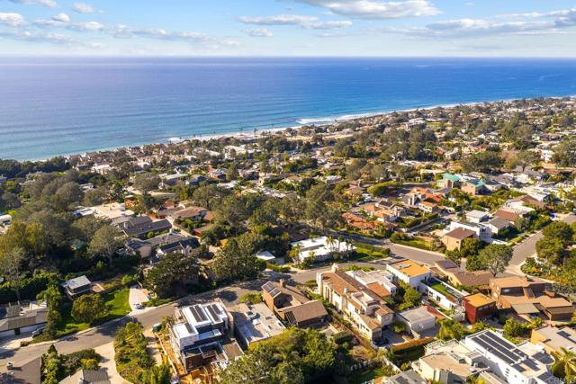 Detail Gallery Image 53 of 75 For 13635 Pine Needles Dr, Del Mar,  CA 92014 - 4 Beds | 3/1 Baths