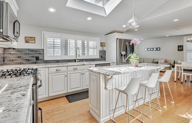 512 2nd Street, Santa Cruz CA: https://media.crmls.org/mediaz/2d1335a9-0ad8-4325-ada7-a2c4ab6482b9.jpg