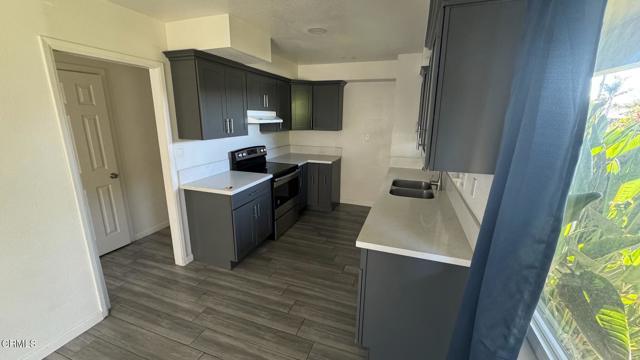 Detail Gallery Image 9 of 17 For 1325 Devonshire Dr, Oxnard,  CA 93030 - 2 Beds | 1 Baths