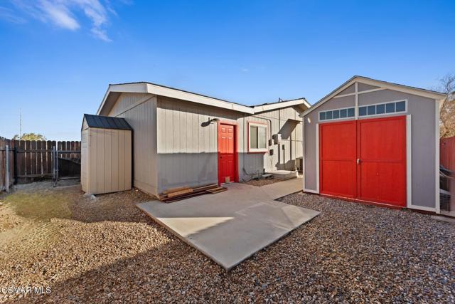 19036 Janine Street, Adelanto CA: https://media.crmls.org/mediaz/2d13f8aa-964e-44e7-9386-e1a9511bb7fb.jpg