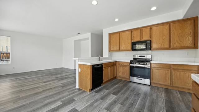 1553 Coldridge Circle, San Jacinto CA: https://media.crmls.org/mediaz/2d1418d6-9499-4a2c-b1a8-80814f7a7e55.jpg