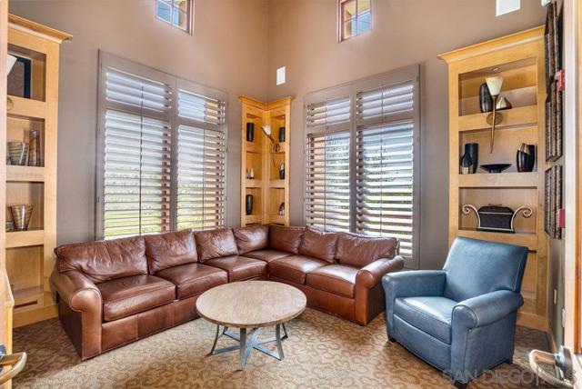 2793 Matera Ln, San Diego CA: https://media.crmls.org/mediaz/2d149a5d-f756-4480-8920-4907fbcb889d.jpg