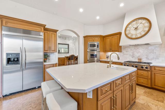 57895 Stone Creek E Trail, La Quinta CA: https://media.crmls.org/mediaz/2d14ae27-941e-4ed6-ae3c-634c411758ae.jpg