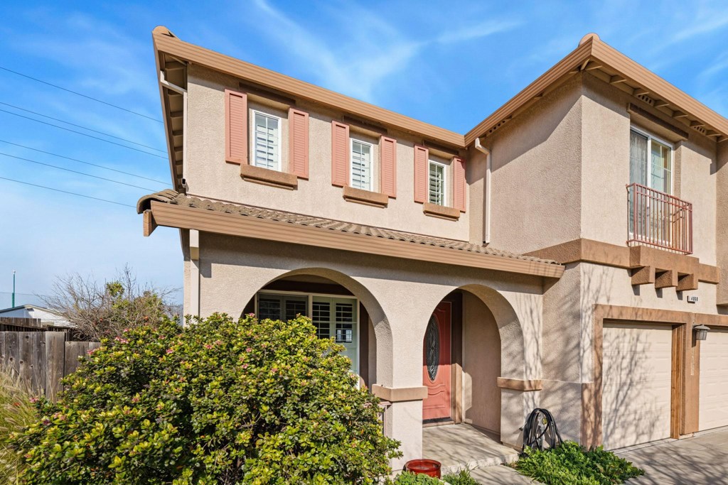 4068 Barn Hollow Way