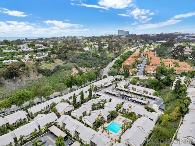 Image 30 of 37 For 8515 Villa La Jolla Drive  C