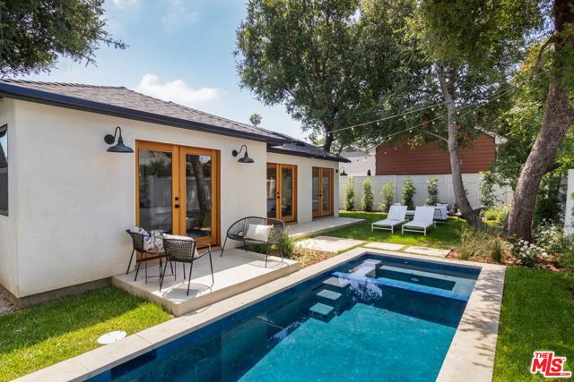 Image 46 of 56 For 4525 Greenbush Avenue