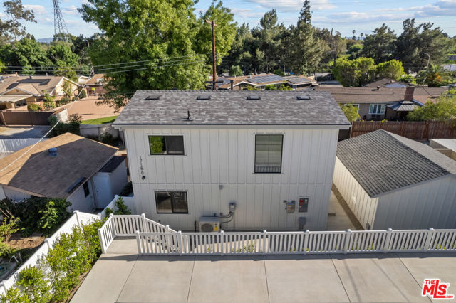 17156 Rinaldi, Granada Hills CA: https://media.crmls.org/mediaz/2d17ddb3-9152-416b-86a6-60e2bc127bdd.jpg