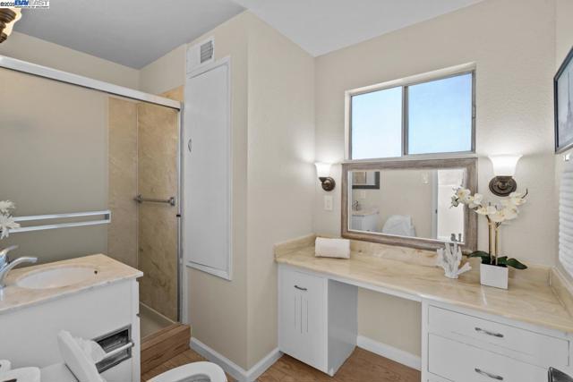 Image 27 of 34 For 2078 Fairbanks