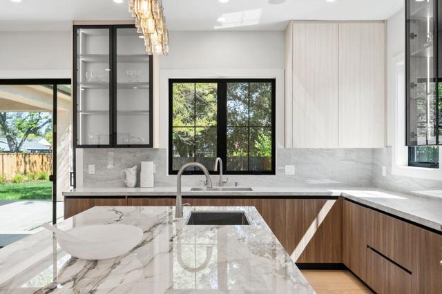 615 Chapman Drive, Campbell CA: https://media.crmls.org/mediaz/2d1a1154-ade1-4f7f-b8bf-a2bb3428bdbc.jpg