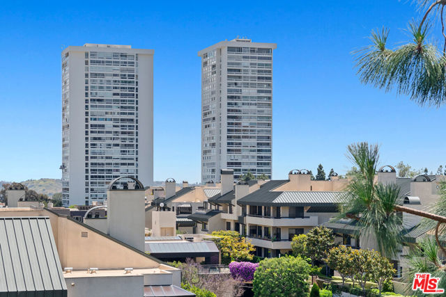 2142 Century Park Lane, Los Angeles CA: https://media.crmls.org/mediaz/2d1a9728-4bd5-4ebe-8586-57a399185c3e.jpg