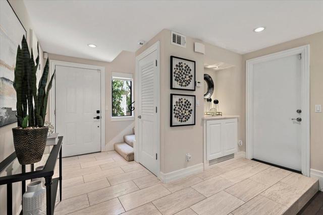 116 Calle Nivel, Los Gatos CA: https://media.crmls.org/mediaz/2d1ae81c-410d-44b9-a4c9-f350a0e5bdc4.jpg