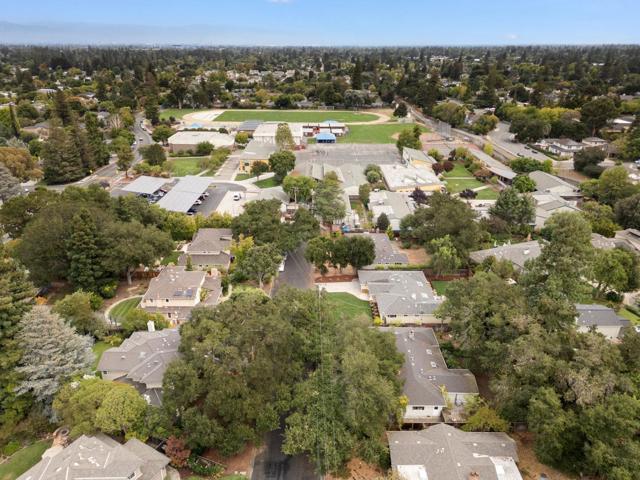 1098 Muir Way, Los Altos CA: https://media.crmls.org/mediaz/2d1b22c6-e4fa-4c80-ad46-0aff8d7c6a1b.jpg
