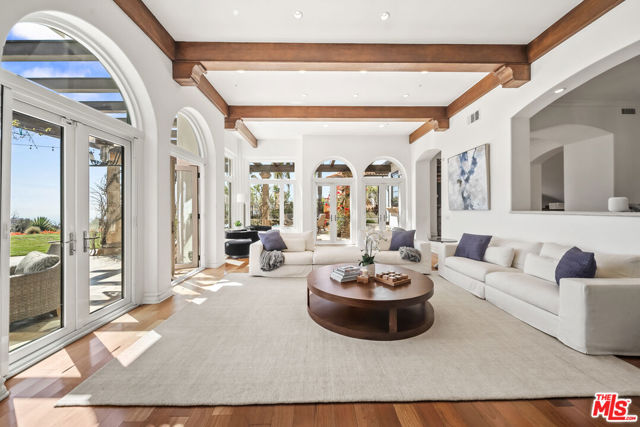 1821 Chastain, Pacific Palisades CA: https://media.crmls.org/mediaz/2d1b6cd2-0f7f-478f-844d-d1e01ae11584.jpg