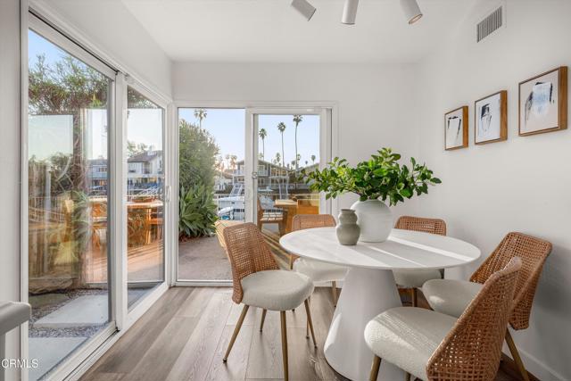 Detail Gallery Image 17 of 49 For 2957 Seaview Ave, Ventura,  CA 93001 - 5 Beds | 3 Baths