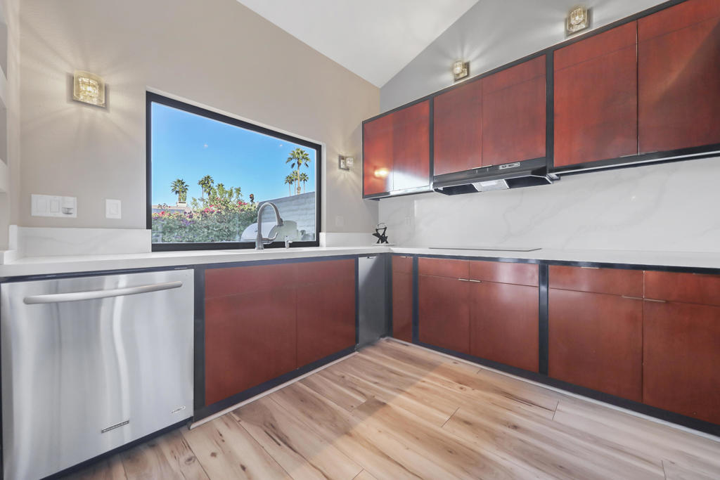 MLS #219138071DA image #11