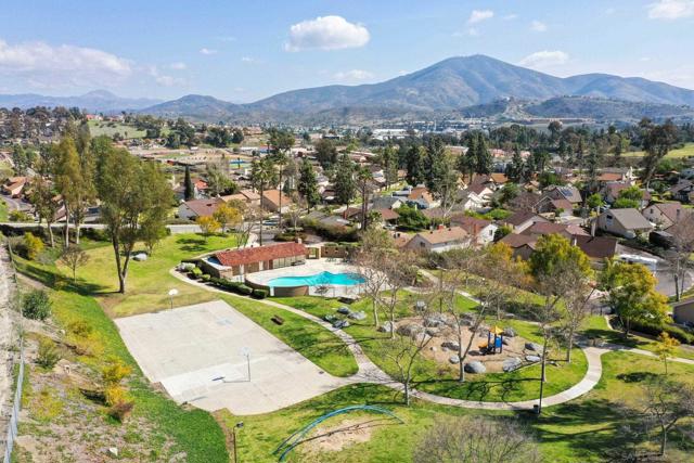 2327 Rosal Ln, Spring Valley CA: https://media.crmls.org/mediaz/2d1bf8a3-7da5-44d3-8dbd-339a7142bd05.jpg