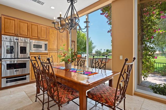 79885 Liga, La Quinta CA: https://media.crmls.org/mediaz/2d1cedff-005f-43d8-bae9-7e04f11f0e5b.jpg