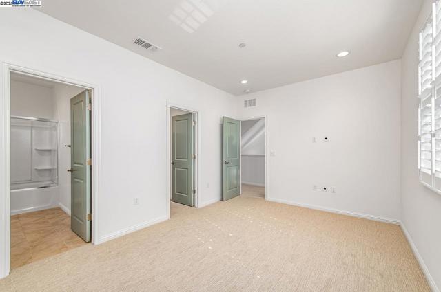4338 Healdsburg Way, Dublin CA: https://media.crmls.org/mediaz/2d1d6b32-d5ef-49a9-b279-a7a4b6539b52.jpg