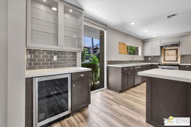 261 E La Verne Way #B, Palm Springs, CA 92264