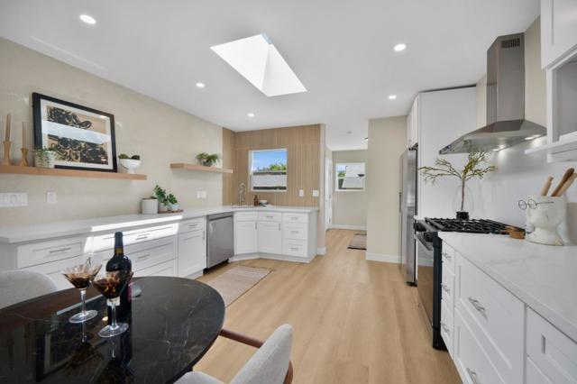 730 Laurel Street, San Jose CA: https://media.crmls.org/mediaz/2d1ef9b3-24fc-4dc4-9475-4b2615f8c5f1.jpg