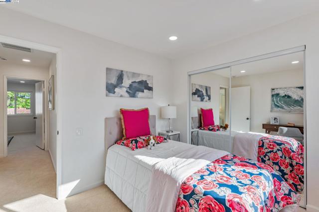 3856 Jacana Lake Ct, Fremont CA: https://media.crmls.org/mediaz/2d1fe409-08b1-44ee-8f03-a13a233d82bf.jpg