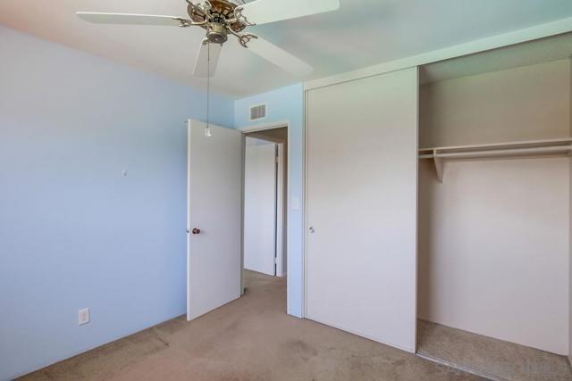 5215 Palmyra Ave, San Diego CA: https://media.crmls.org/mediaz/2d1fff69-763c-4f36-8a18-622ec114f768.jpg