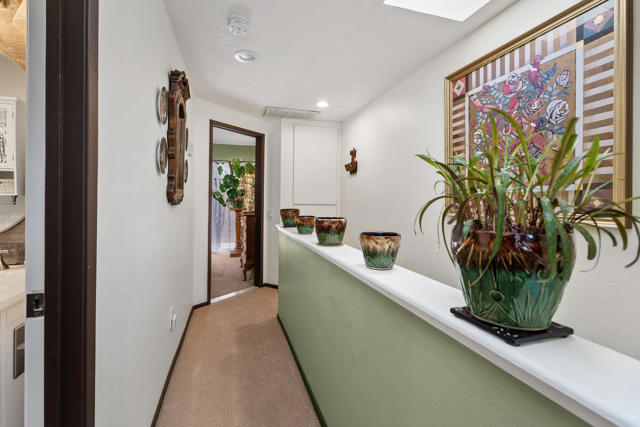401 E Vista Chino, Palm Springs CA: https://media.crmls.org/mediaz/2d22495d-1f50-49fd-9603-27e9f894c526.jpg