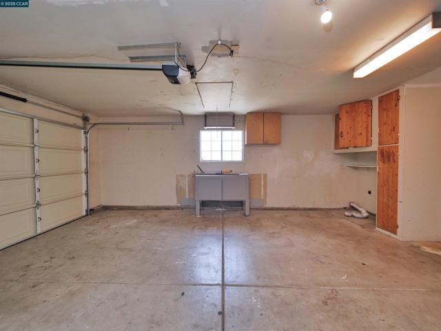 4300 Cannington Lane, Salida CA: https://media.crmls.org/mediaz/2d22c828-3927-4ac6-85f8-da940f14fa2c.jpg