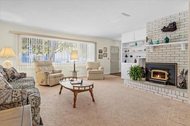 728 Spruce Avenue, Pacific Grove CA: https://media.crmls.org/mediaz/2d23908b-a657-41ce-9468-b174039b2ad0.jpg