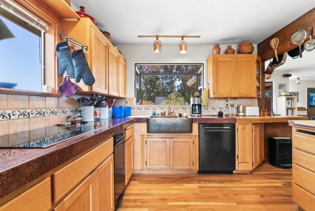 739 Snyder Avenue, Aromas CA: https://media.crmls.org/mediaz/2d247596-64ed-4239-bdb6-f658ae850209.jpg