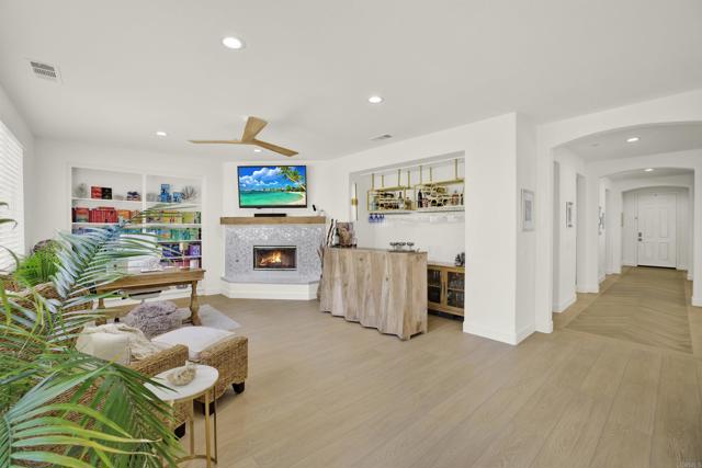 10576 Pinion Trl, Escondido CA: https://media.crmls.org/mediaz/2d248de8-bfd1-40fc-920d-72e81a70e497.jpg