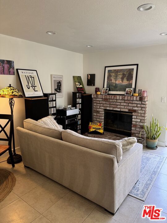 1064 Minoru Drive, San Jose CA: https://media.crmls.org/mediaz/2d24a5d1-e637-486e-9995-a277bc5bdd97.jpg