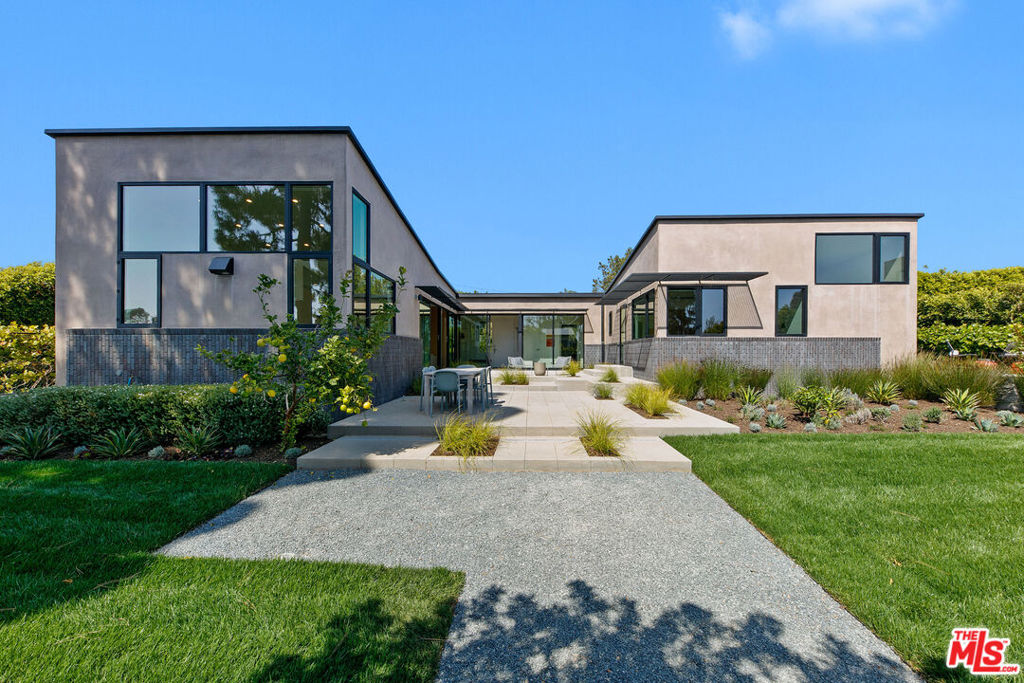 MLS #26836017 image #2