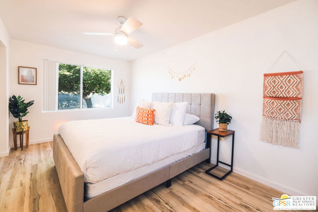 6974 Apache Trail, Yucca Valley CA: https://media.crmls.org/mediaz/2d25dfef-52e3-4574-93a4-2283995b43ce.jpg