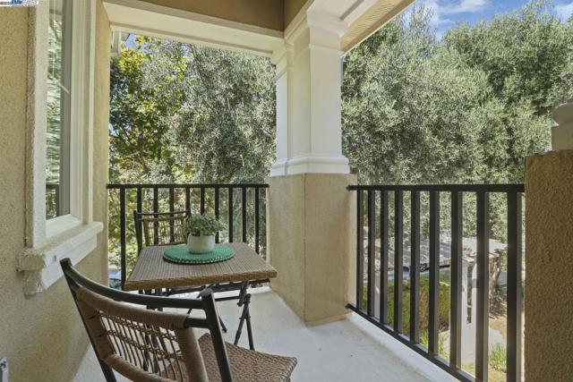 292 W Lucita Way, Mountain House CA: https://media.crmls.org/mediaz/2d262662-7504-4e47-a2cf-386dee2eac83.jpg