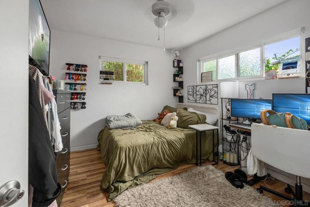 MLS #250035908SD img 19