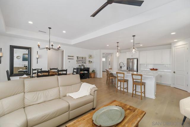 32082 Sedge Way, Temecula CA: https://media.crmls.org/mediaz/2d29981c-f67c-4f4b-8a6d-9e5fc492a4e5.jpg