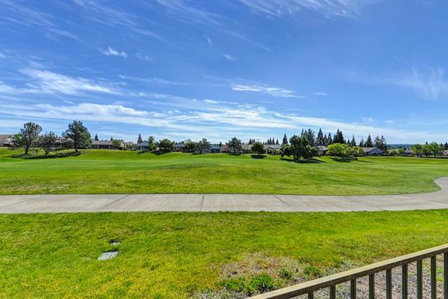 1817 Barn Valley Lane, Lincoln CA: https://media.crmls.org/mediaz/2d2a839c-7593-43ef-8752-705c5787fac6.jpg