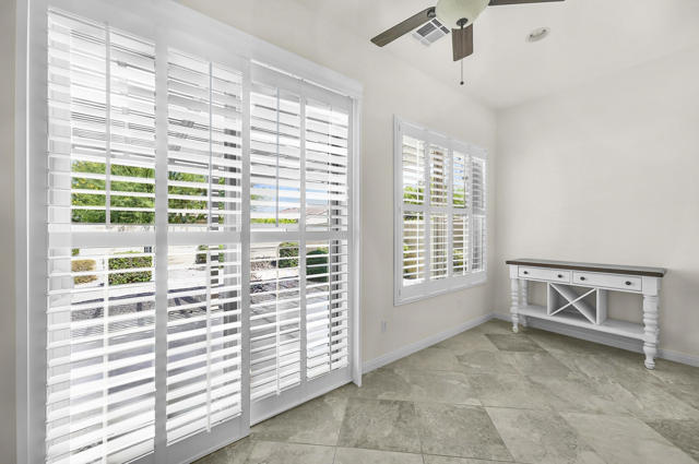 40752 Calle Guapo, Indio CA: https://media.crmls.org/mediaz/2d2a9ef0-4ce2-4f3c-9b08-bef07dd0d1e1.jpg