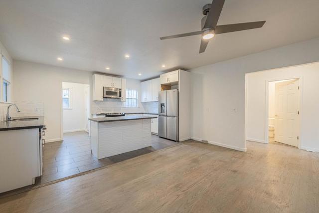 4211 Martin Luther King Jr Way, Oakland CA: https://media.crmls.org/mediaz/2d2b03ab-5f8e-4923-a9be-e34dc0b03a57.jpg