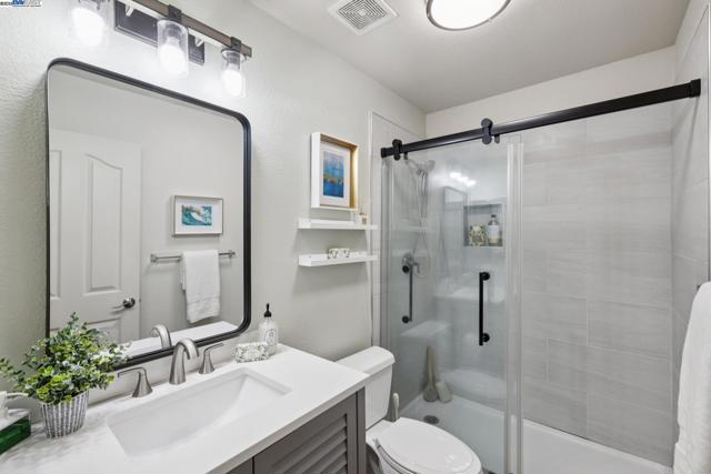 5408 La Salle Way, Vallejo CA: https://media.crmls.org/mediaz/2d2b8adf-5452-4b38-ba1a-b29d850b8d95.jpg