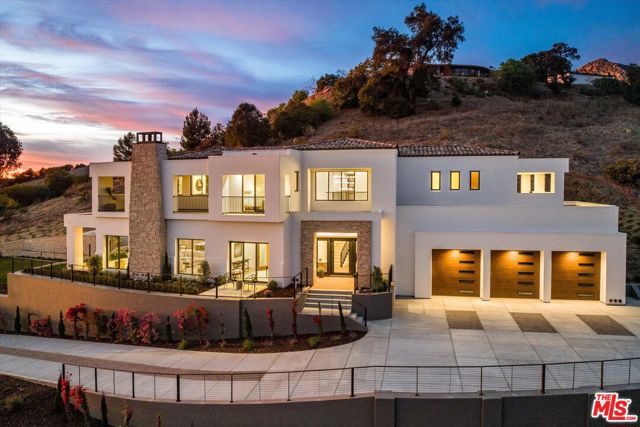 2082 Las Canoas Road, Santa Barbara CA: https://media.crmls.org/mediaz/2d2cf859-47f6-4950-b3e9-d43b73ac643a.jpg