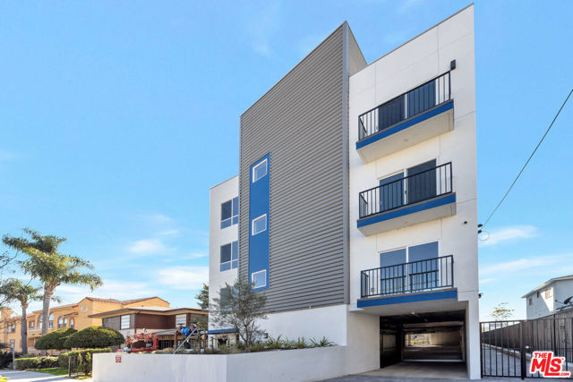 5506 Thornburn Street, Los Angeles CA: https://media.crmls.org/mediaz/2d2e00a3-7bce-48d1-9e48-97c9810d2eff.jpg